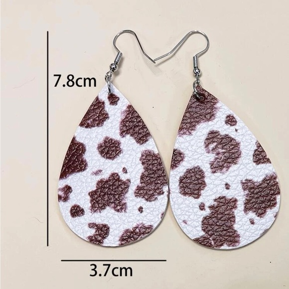 Cow Pattern Tear Drop Earrings - Picture 3 of 4